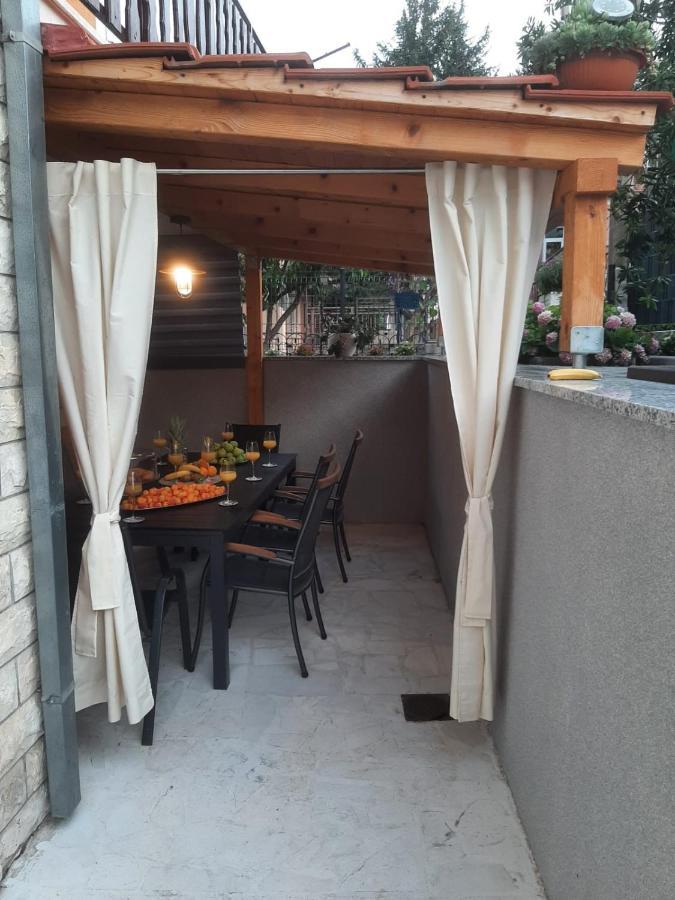 Apartment Radalj Kastela Exterior photo