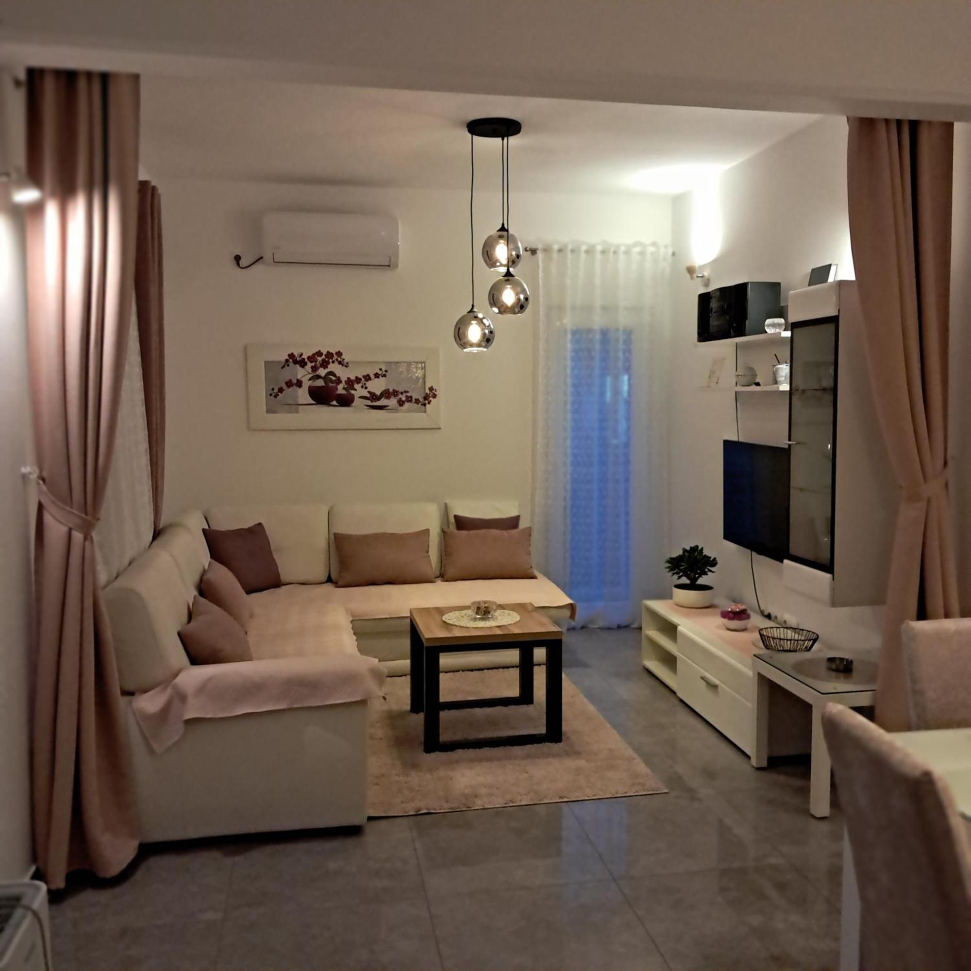 Apartment Radalj Kastela Exterior photo