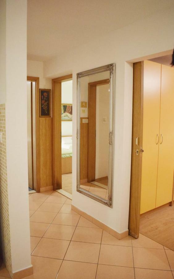 Apartment Radalj Kastela Exterior photo